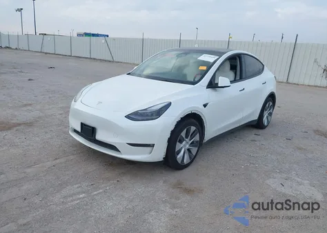 2023 Tesla Model Y Awd/Long Range Dual Motor All-Wheel Drive z USA, uszkodzony, nr VIN 7SAYGDEE9PF627790